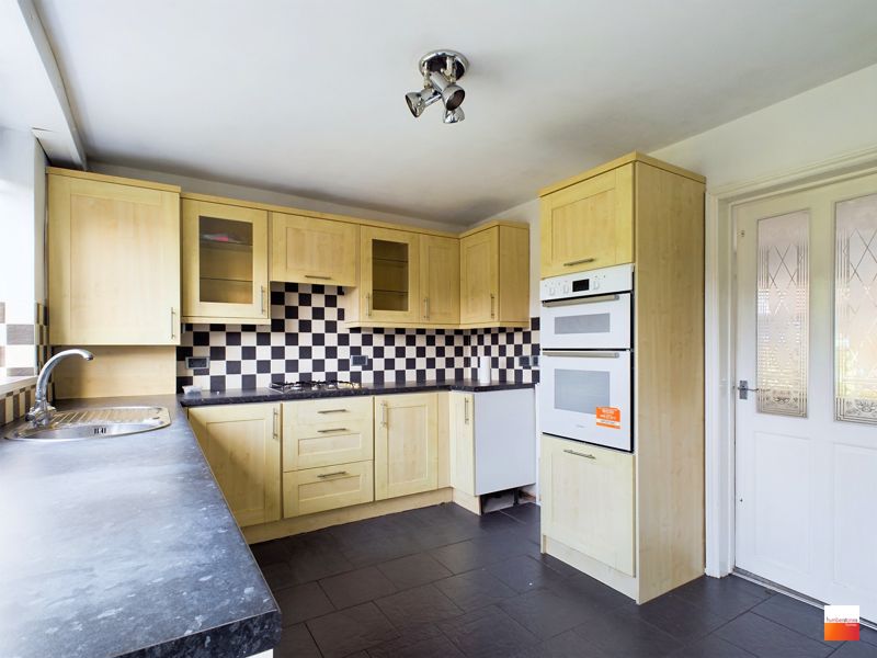 3 bed house for sale in Harvest Road 3