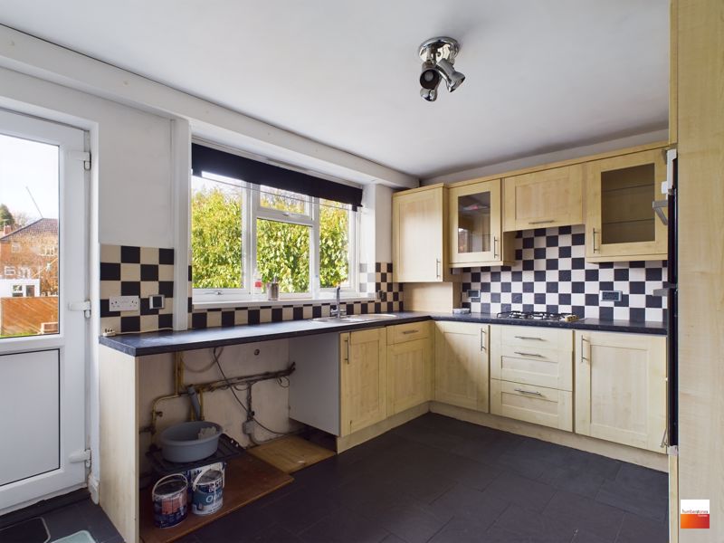 3 bed house for sale in Harvest Road 6