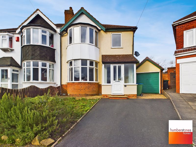 3 bed house for sale in Hawthorn Croft, B68