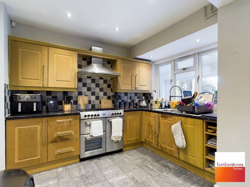 3 bed house to rent in Perry Hill Road  - Property Image 9