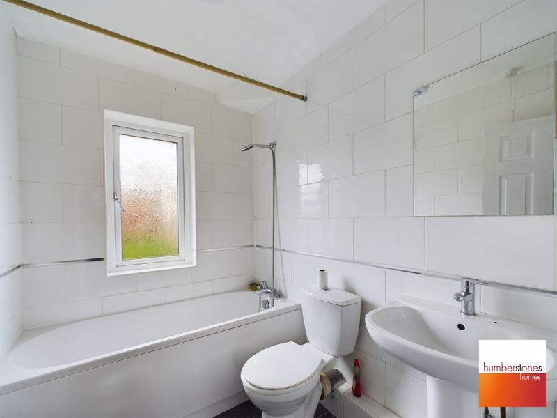 3 bed house for sale in Old Chapel Road 10