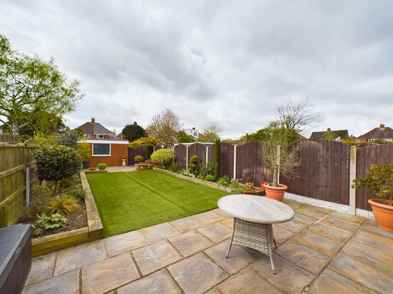 3 bed house for sale in Shenstone Valley Road 5