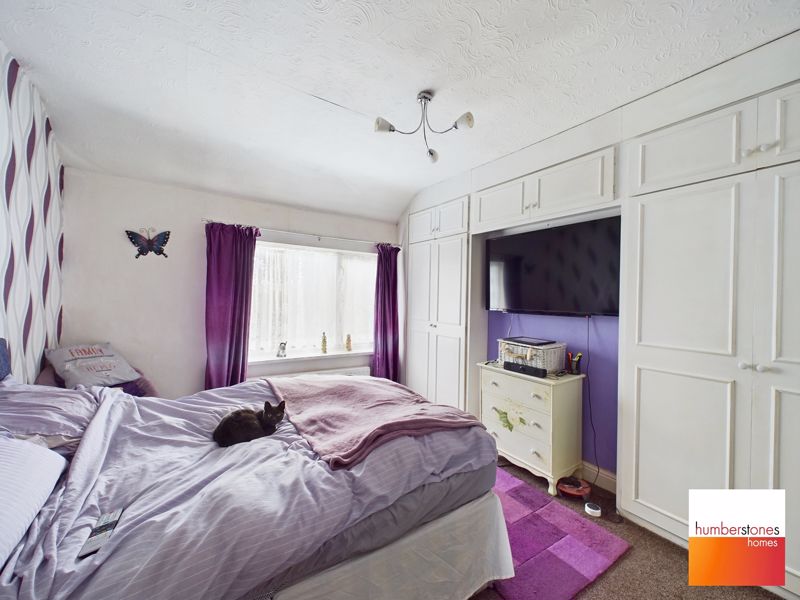 3 bed house for sale in Perry Hill Road 6