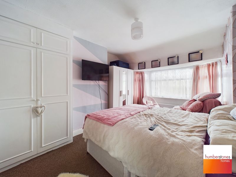 3 bed house for sale in Perry Hill Road 7