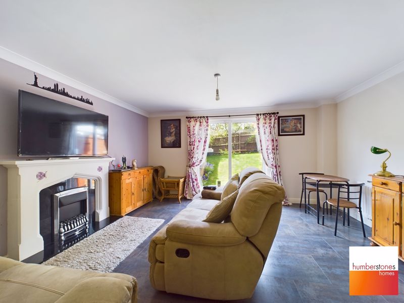 3 bed house for sale in Princes Way  - Property Image 2