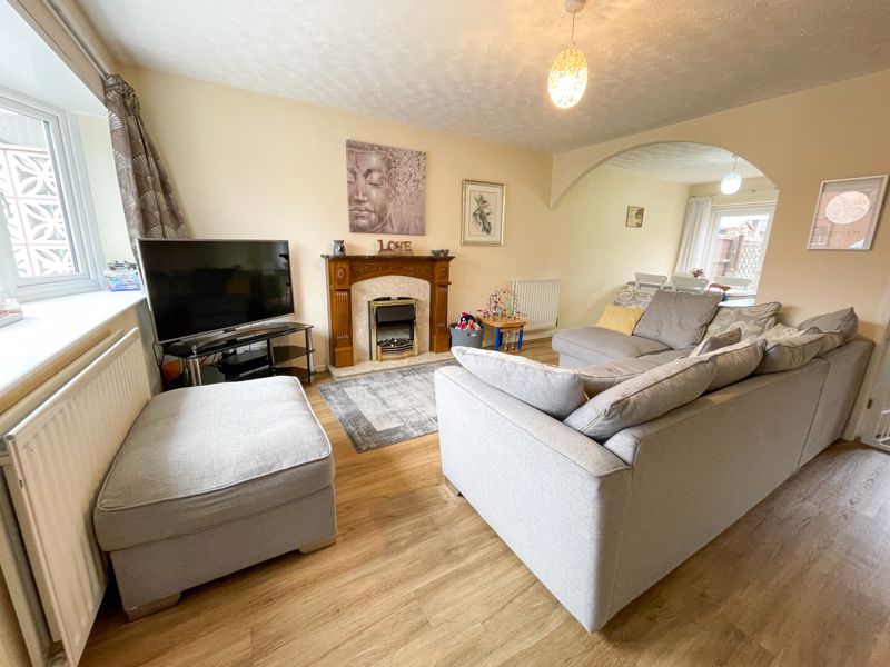 3 bed house to rent in Dog Kennel Lane  - Property Image 3