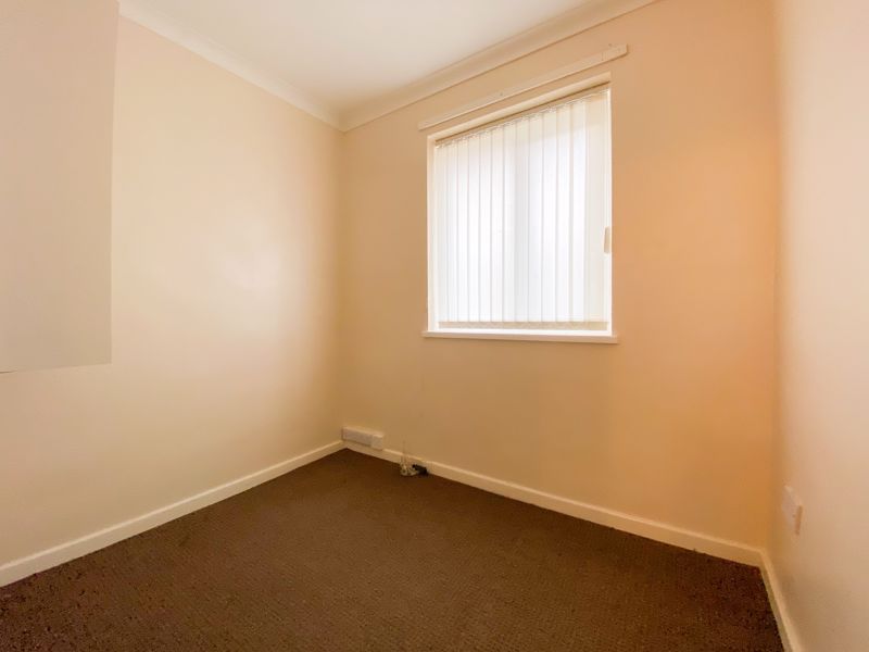 3 bed house to rent in Fleming Road  - Property Image 11