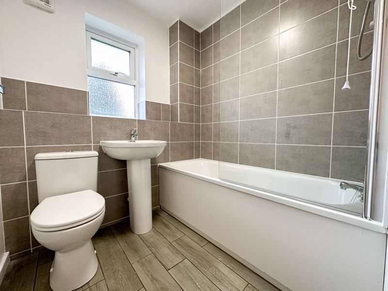 2 bed house to rent in Arthur Harris Close  - Property Image 8