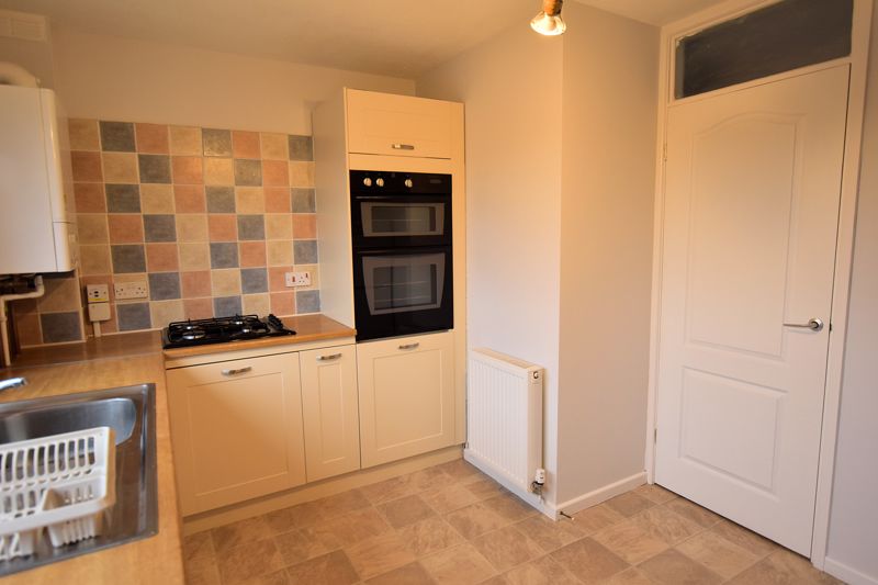2 bed flat to rent in Stour Close 17
