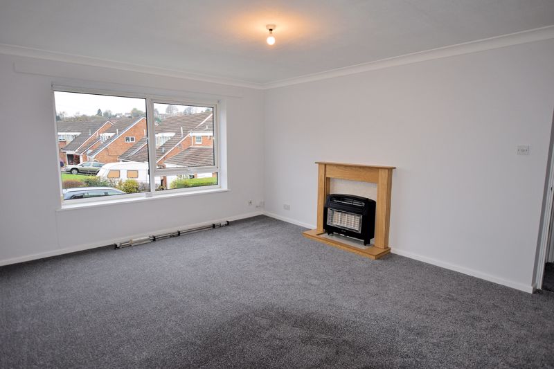 2 bed flat to rent in Stour Close 5