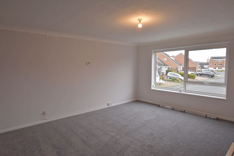 2 bed flat to rent in Stour Close  - Property Image 6