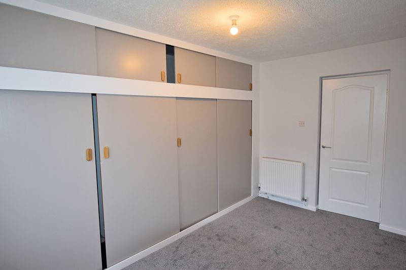 2 bed flat to rent in Stour Close 7