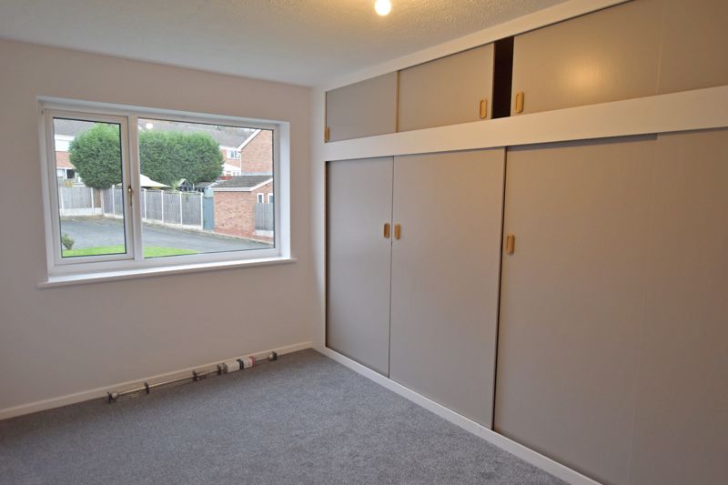 2 bed flat to rent in Stour Close 8