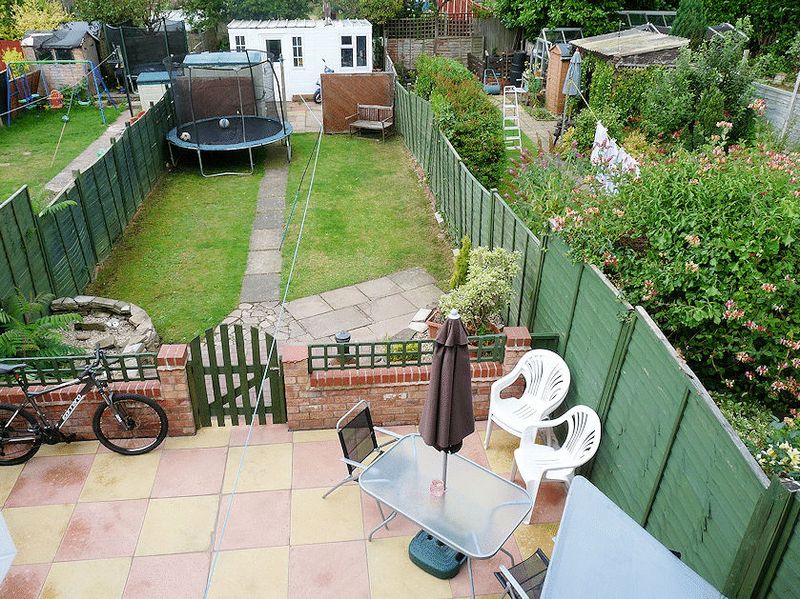 3 bed house to rent in Harvest Road  - Property Image 15