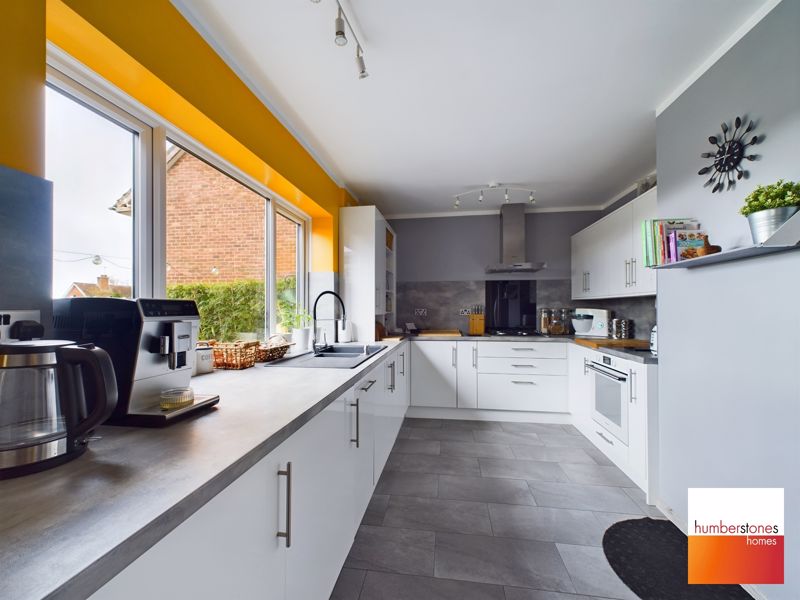 3 bed house for sale in Pitman Road 11