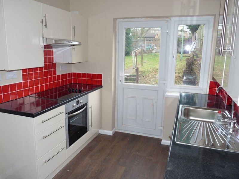 3 bed house to rent in Malvern Road 4