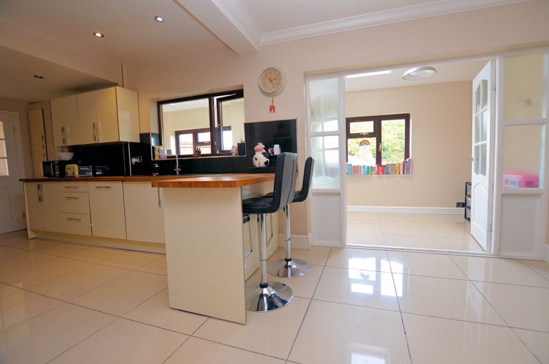 4 bed house for sale in Edenhall Road  - Property Image 14
