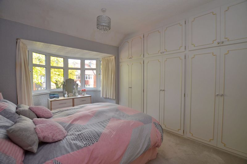 3 bed house for sale in Grayswood Park Road  - Property Image 5