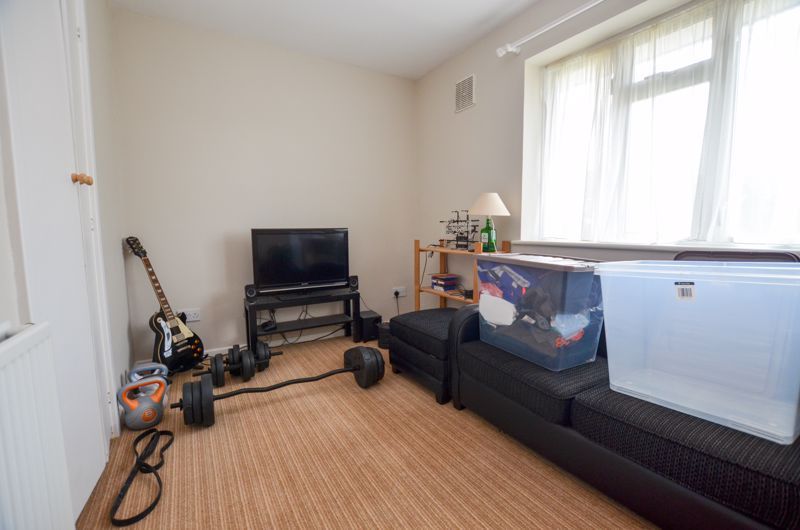 3 bed house to rent in Faraday Avenue  - Property Image 7