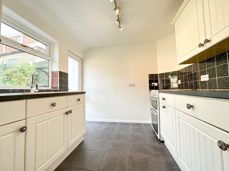 2 bed house to rent in Ridgacre Road West 5