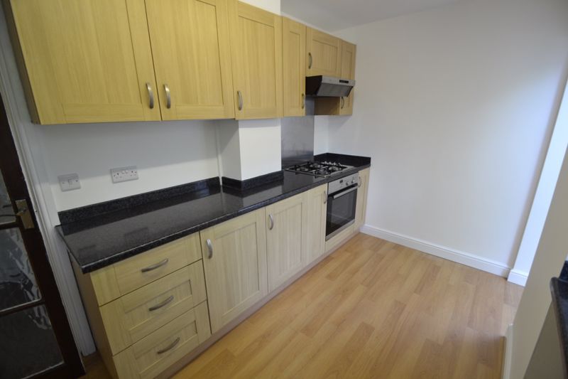 3 bed house to rent in Stanley Road 2