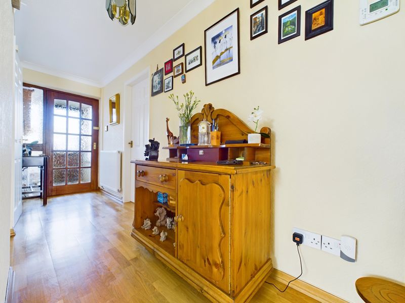 2 bed bungalow for sale in Forest Road  - Property Image 11