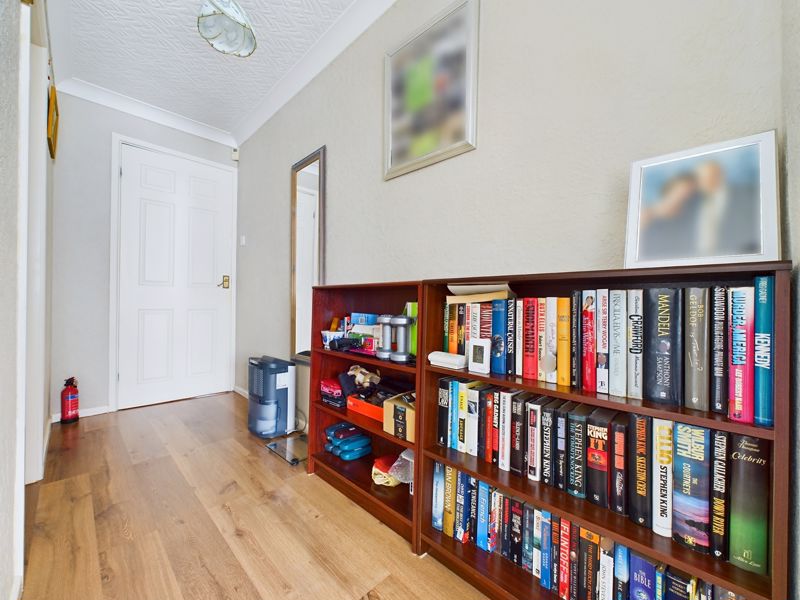 2 bed bungalow for sale in Forest Road  - Property Image 14