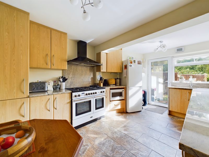 2 bed bungalow for sale in Forest Road  - Property Image 15