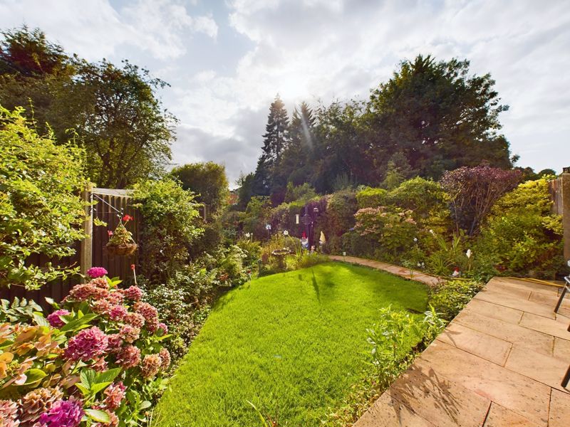 2 bed bungalow for sale in Forest Road  - Property Image 19