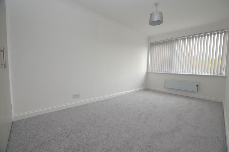 2 bed flat to rent in Binswood Road 7