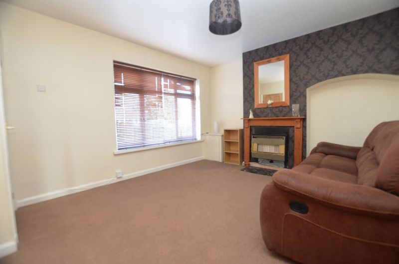 3 bed house to rent in Pavilion Avenue  - Property Image 2