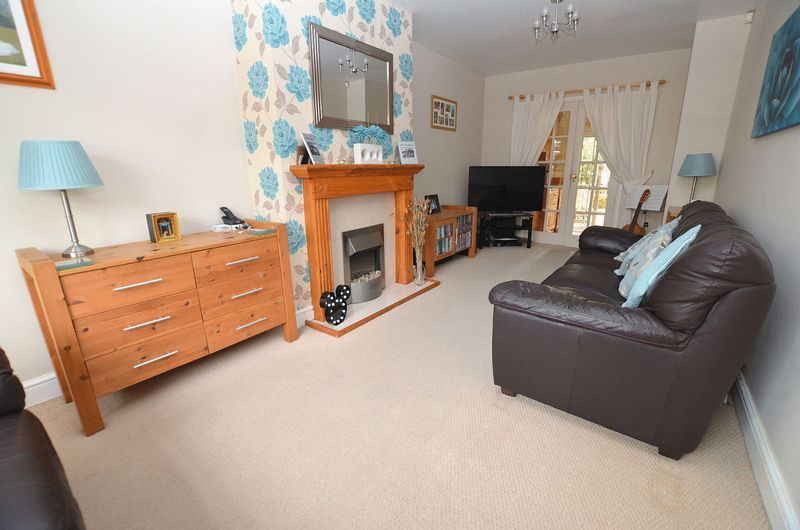 2 bed house to rent in Lower White Road  - Property Image 2