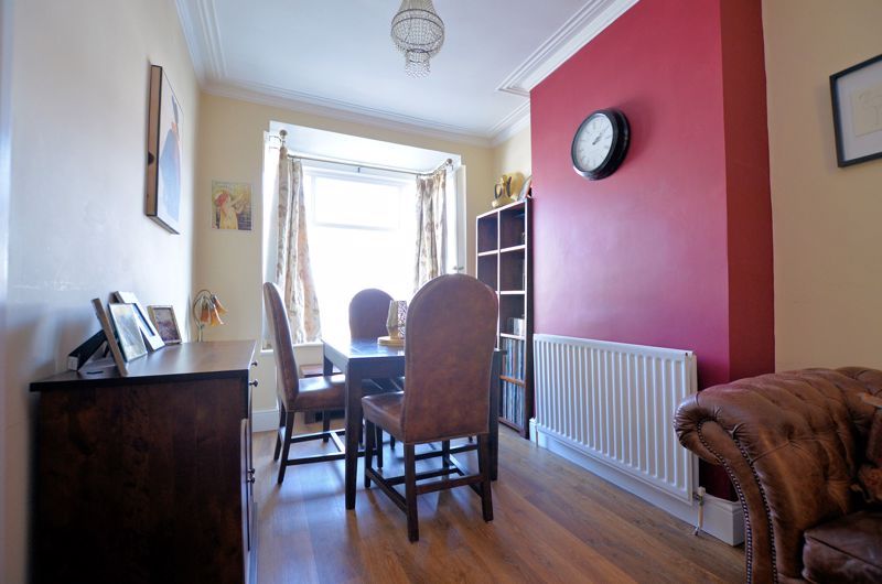 2 bed house for sale in Park Road 12