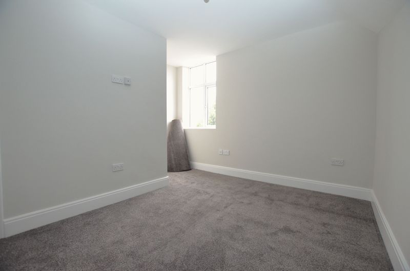 1 bed flat to rent in High Street 11