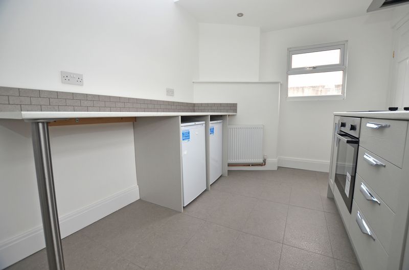 1 bed flat to rent in High Street 15