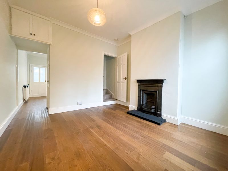 2 bed house to rent in Gladys Road  - Property Image 7