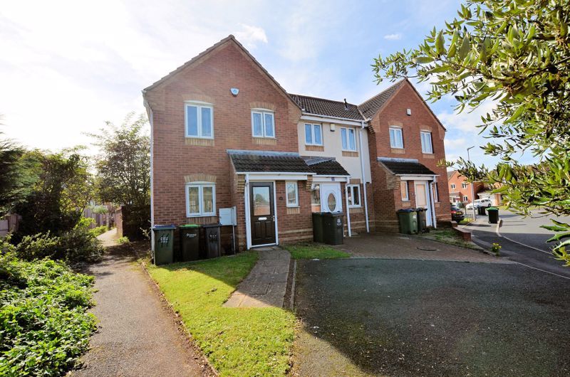 3 bed house for sale in Clay Lane  - Property Image 1