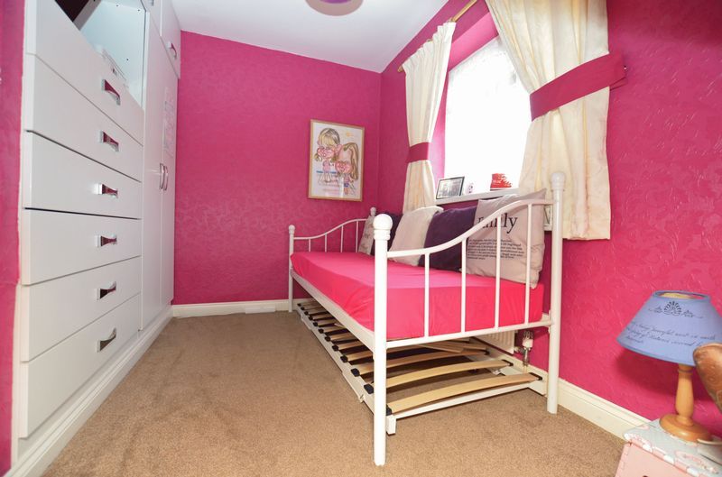 3 bed house for sale in Harvington Road  - Property Image 14