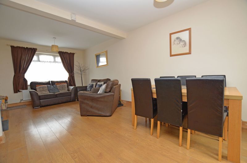 3 bed house for sale in Harvington Road 5