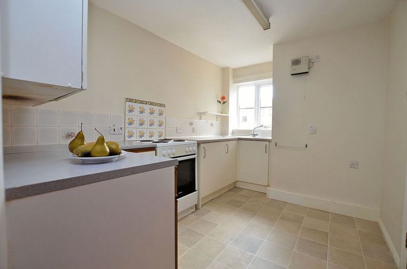 2 bed flat for sale in Sandon Road 3