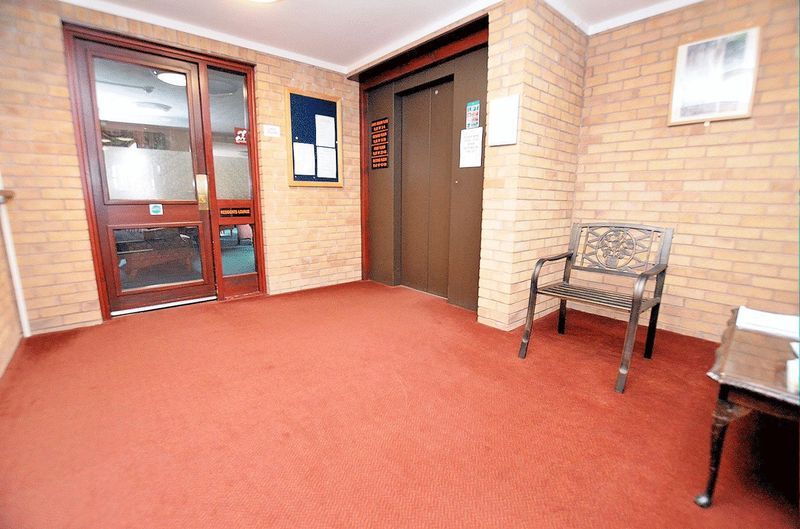 2 bed flat for sale in Sandon Road  - Property Image 7