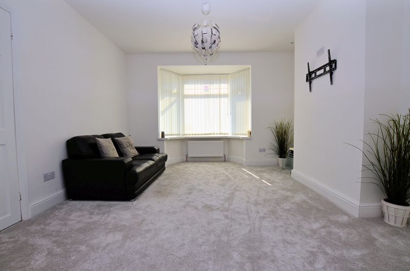 3 bed house for sale in Hagley Road West 4
