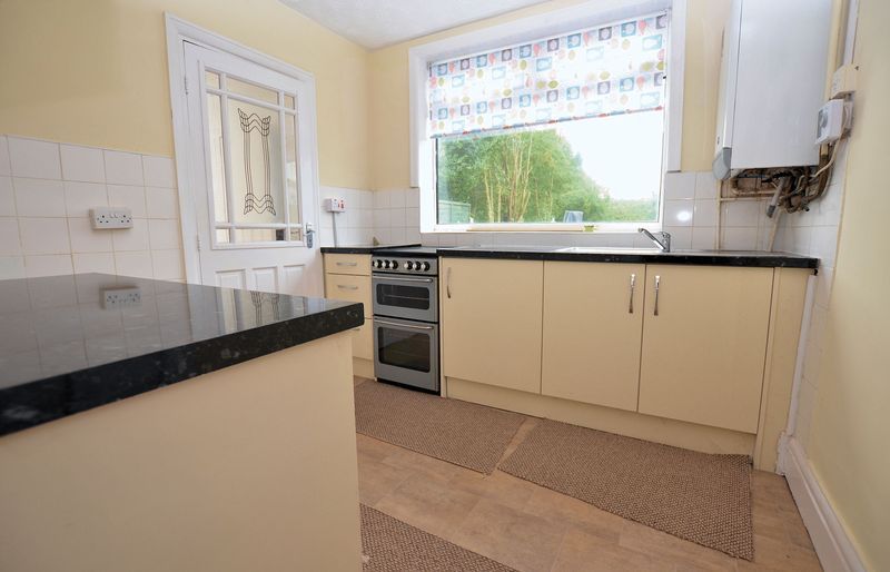 3 bed house to rent in Wolverhampton Road  - Property Image 2
