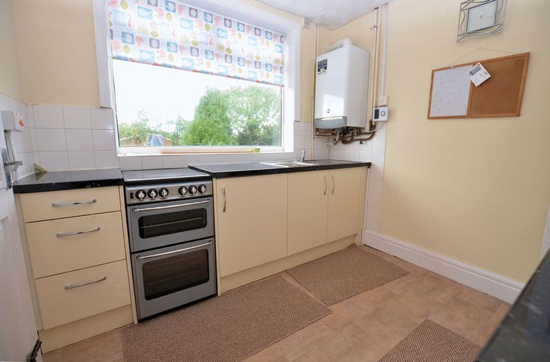 3 bed house to rent in Wolverhampton Road  - Property Image 5