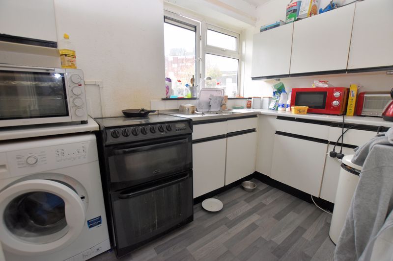 1 bed flat for sale in Gorsly Piece 2