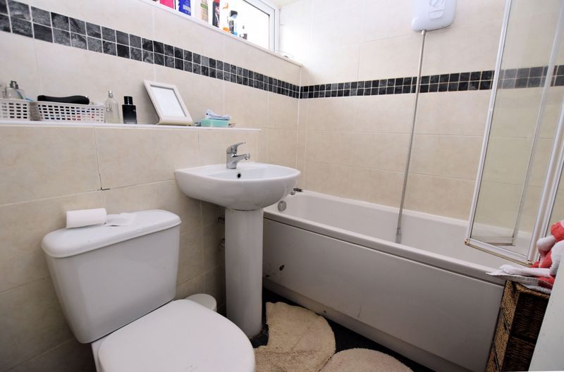 1 bed flat for sale in Gorsly Piece 4