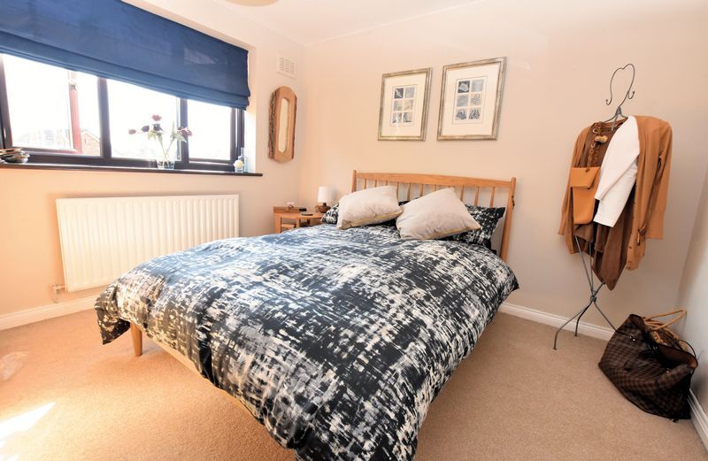 3 bed house for sale in Owens Way 10