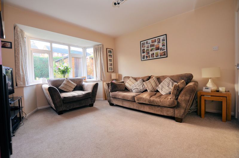 3 bed house for sale in Oakdale Close 11