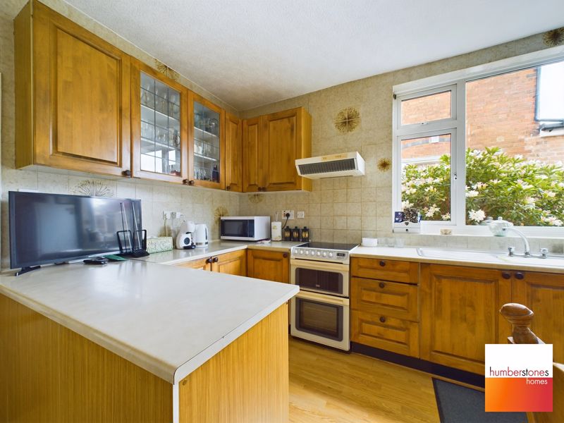 3 bed house for sale in Rathbone Road 13