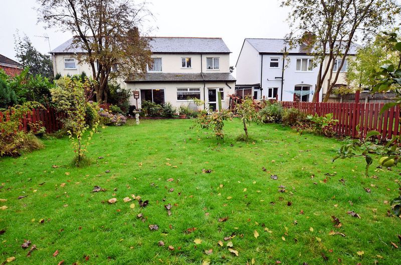 4 bed house for sale in Ridgacre Road 8